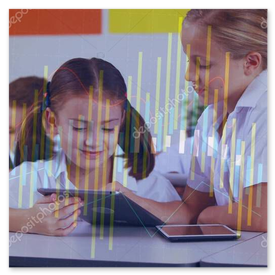 Bambini con tablet e LIM.