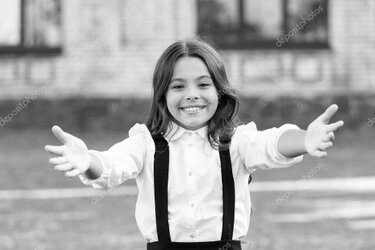 Famiglia in visita all’open day della scuola.